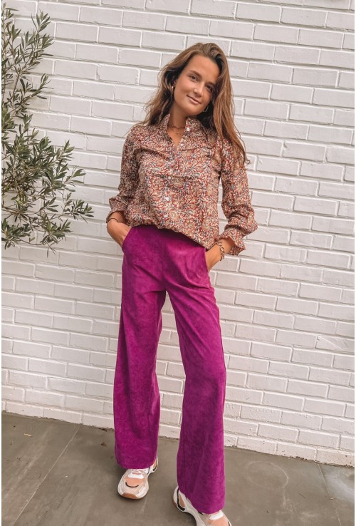 Pantalon MARNIE FRAMBOISE flare en  velours à fines côtes